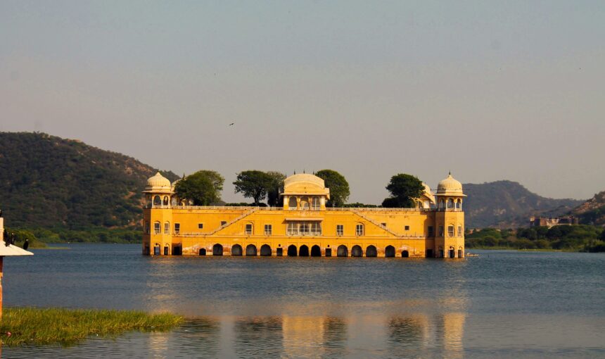 Explore the Royal Charm of Jaipur – The Pink City of India